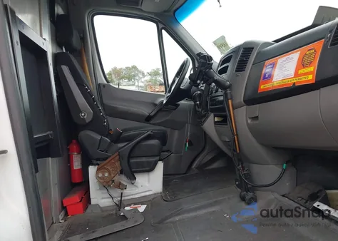 2015 Mercedes-Benz Sprinter 2500 High Roof from USA, damaged, VIN WD3PE8DB1FP123293